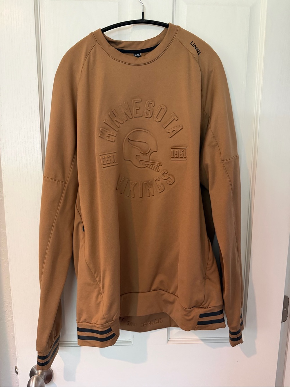 UNRL Minnesota Vikings Men's Crewneck Sweatshirt - Tan - Large